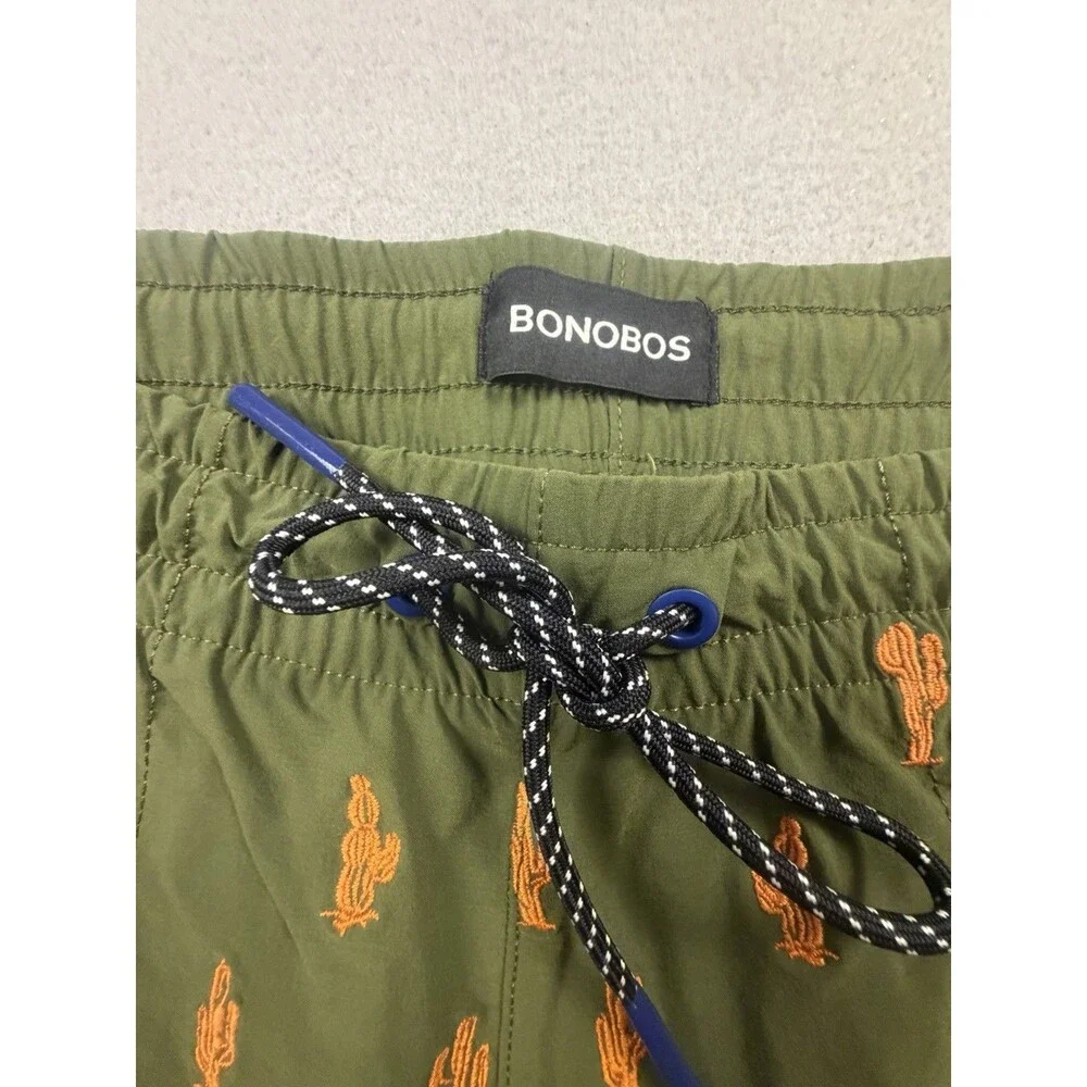 Bonobos men swim